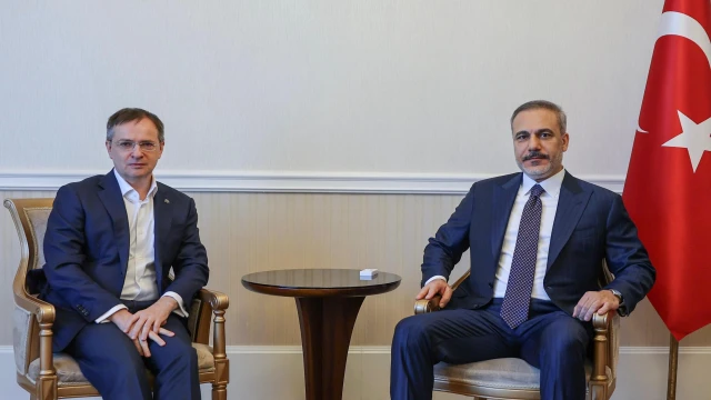 Bakan Fidan Moskova’da Medinskiy’i kabul etti