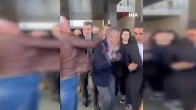 "Bu saldırıyı siyaset kurumuna yapılmış bir saldırı olarak görüyorum"