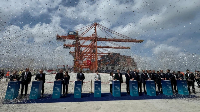 Mersin Limanı'nın genişleme projesinin ilk etabı törenle açıldı