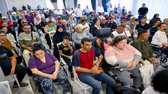 Mersin'de engellilere akülü sandalye desteği