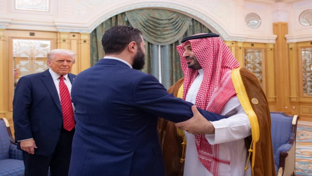 Trump, Riyad'da eş-Şara ile görüştü