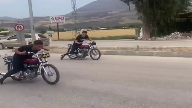 Yolu kapatarak ölümüne yarışan sürücülere 96 bin TL ceza