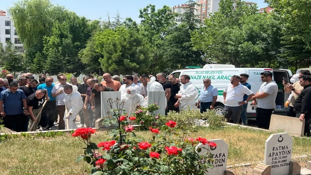16 yıl önce şeker toplarken öldürülen Ahmet ve Dilruba'nın ablası, kene ısırması sonucu yaşamını yitirdi