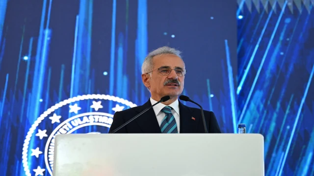 Bakan Uraloğlu: Irak'ta kalan 2 uçağımızı bugün getireceğiz