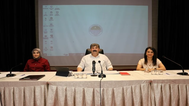 Başkan Yıldız: “Belediye diz çökmez”
