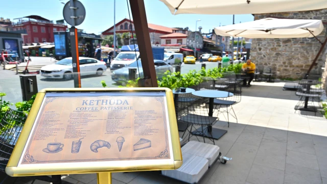 Beşiktaş Belediyesi, Ortaköy’de Kethüda Kafe’yi hizmete açtı