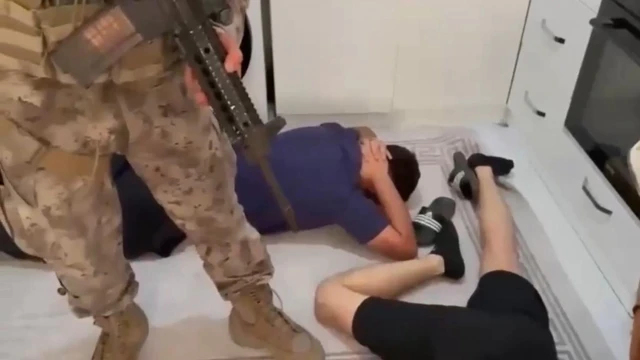 Diyarbakır merkezli 14 ilde ‘Akbaba’ operasyonu: 18 tutuklama
