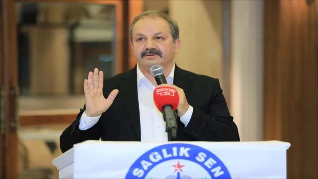 Sağlık-Sen’den aile hekimliğinde yaşanan maaş kesintileri hakkında açıklama