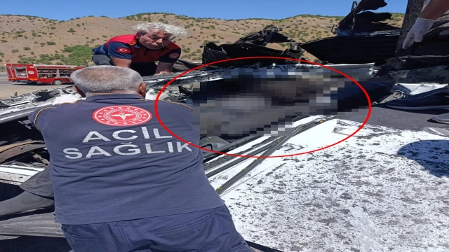 Şarampole devrilen TIR'ın şoförü öldü