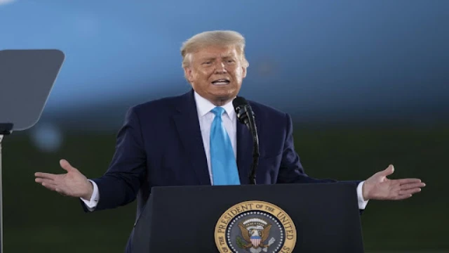 Trump, Washington'daki askeri geçit törenine katıldı
