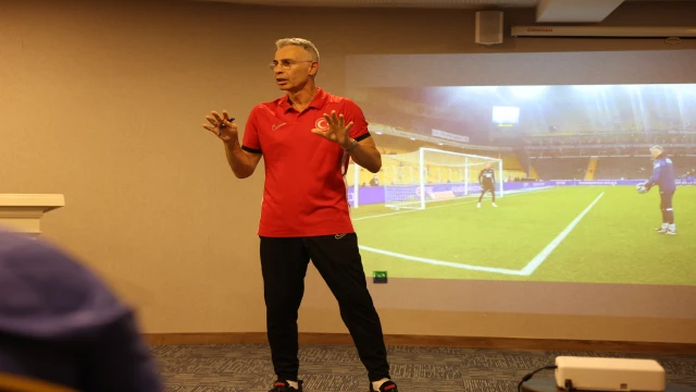 UEFA tarafından yetkilendirilen Türkiye, ilk kez Kaleci A Lisans Kursu düzenlemeye hazırlanıyor