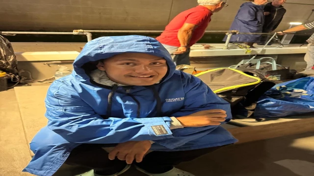 Ultra maraton yüzücüsü Tuna, Manş Denizi'ni geçen ilk otizmli birey olmak için kulaç atmaya başladı