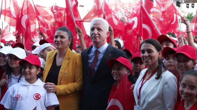 Vali Gül, 'Enstrümansız Okul Kalmasın Şenliği'ne katıldı