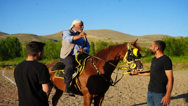 50 yıllık cirit sevdasını üçüncü kuşakta yaşatıyor