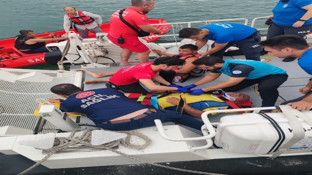 Bayram etkinliğinde deniz kazası; 2 yaralı