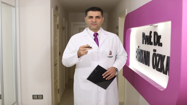 Diş Koltuğunda Öğürme Refleksi mi Yaşıyorsunuz? Nedeni Bağırsaklarınız Olabilir!