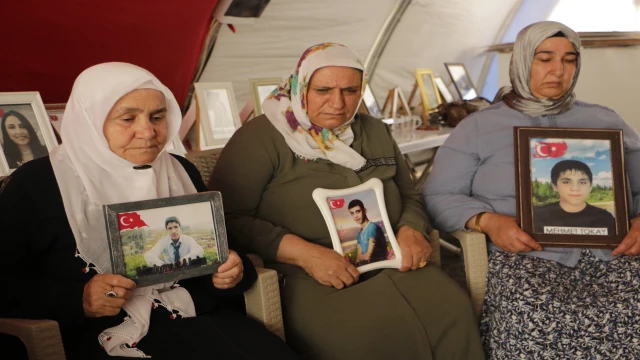 Diyarbakır anneleri evlat nöbetine kararlılıkla devam ediyor