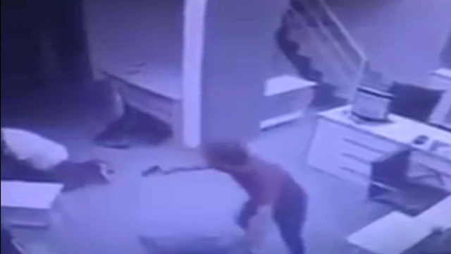 Manisa'da 1 kişinin öldüğü emlak ofisindeki silahlı kavga kamerada