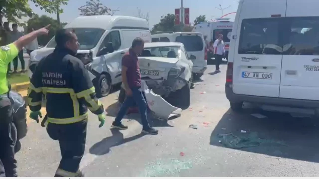 Mardin’de 7 araç, zincirleme kazaya karıştı; 3 yaralı
