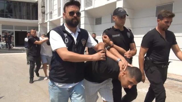 Mersin'de anne-kız cinayetine 2 tutuklama