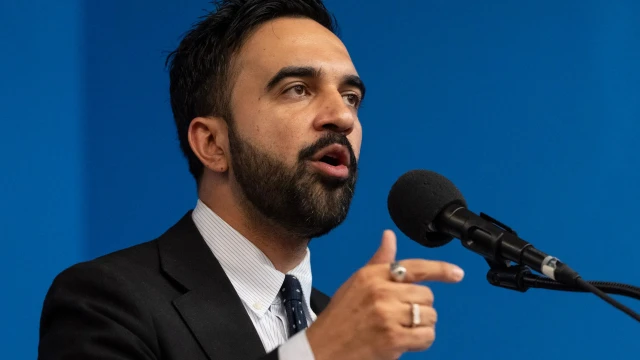 New York'ta ön seçimi kazanan Mamdani: Tehdide boyun eğmeyeceğiz