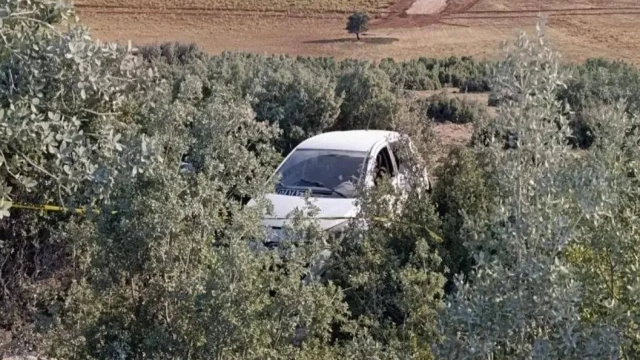 Otomobilin camından fırlayan sürücü hayatını kaybetti
