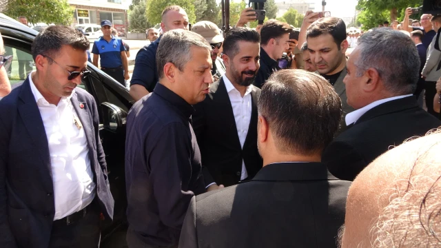 Özgür Özel'den Abdurrahman Tutdere'ye destek ziyareti