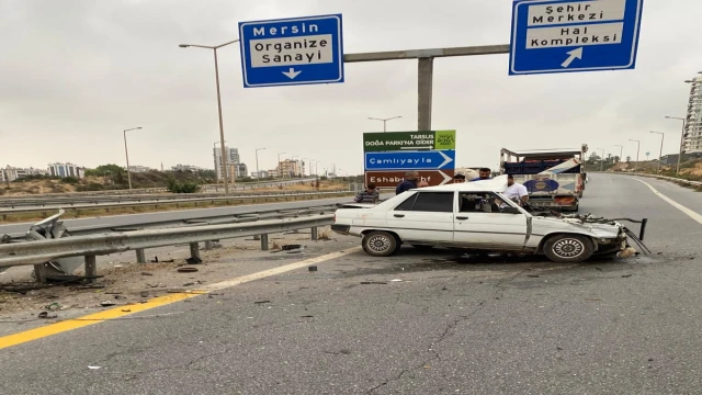  Tarsus'ta trafik kazası: İki kardeşten biri öldü, diğeri yaralandı