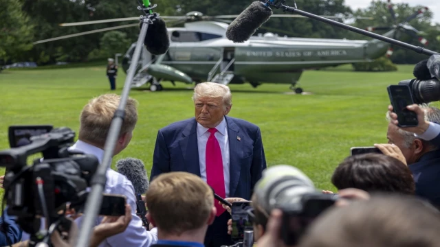 Trump’tan Zelenskiy’e uyarı: "Moskova'yı hedef almamalı"