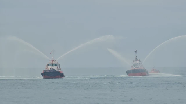 Zonguldak’ta Kabotaj Bayramı’nda su gösterili kutlama