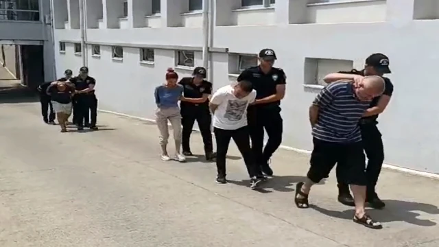 Adana’da ‘torbacı’ operasyonunda 8 tutuklama