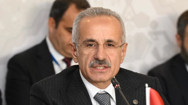Bakan Uraloğlu: 2025 yılında 127 milli yük vagonunu raylara indirdik