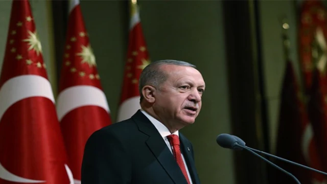 Cumhurbaşkanı Erdoğan: Milletimizin istikbalini güvenceye alacak tarihi adımlar atıyoruz