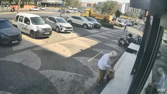 Eyüpsultan'da hafriyat kamyonunun çarptığı kadın ağır yaralandı