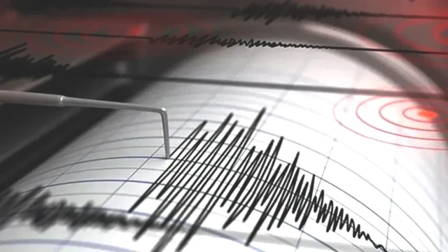İran'da 5.7 büyüklüğünde deprem