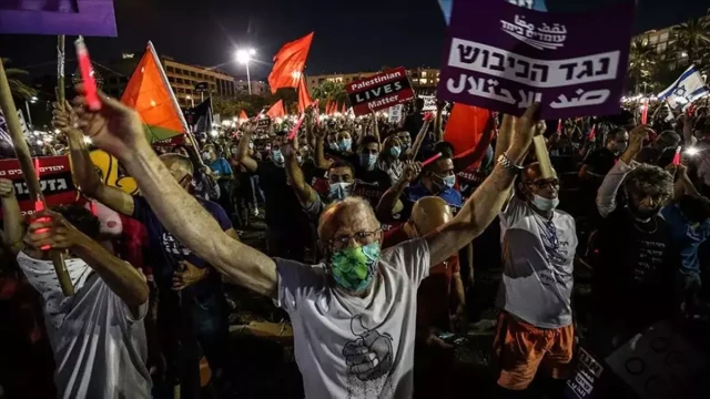 İsrail'de hükümet karşıtı grev ve protestolara 1 milyondan fazla kişi katıldı