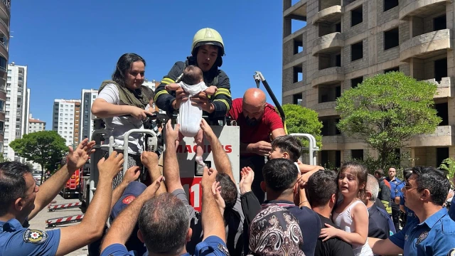 Kayseri’de 14 katlı binada yangın