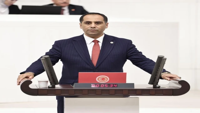Kıratlı’dan Seçer’e sert tepki!
