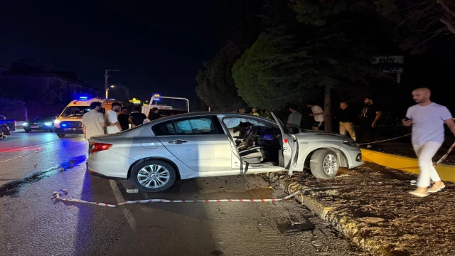 Kocaeli’de 2 otomobil çarpıştı: 4 yaralı