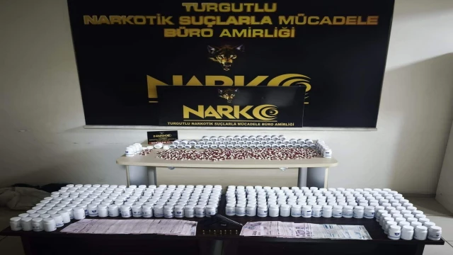Manisa'nın 2 ilçesinde uyuşturucu operasyonu; 5 tutuklama