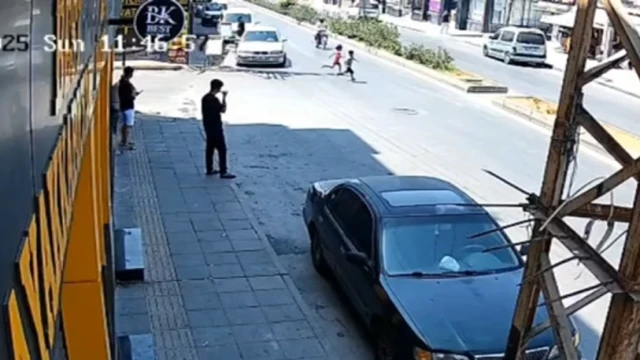 Motosikletin çarptığı 5 yaşındaki İsra öldü, ağabeyi ağır yaralandı