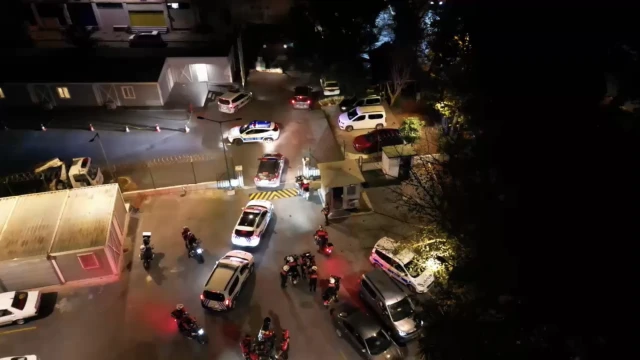 Sarıyer'de polisten sokaklarda 'şok' denetim