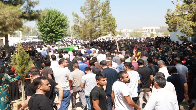 Sivas'taki kazada ölen 4 tarım işçisi, Şanlıurfa'da defnedildi