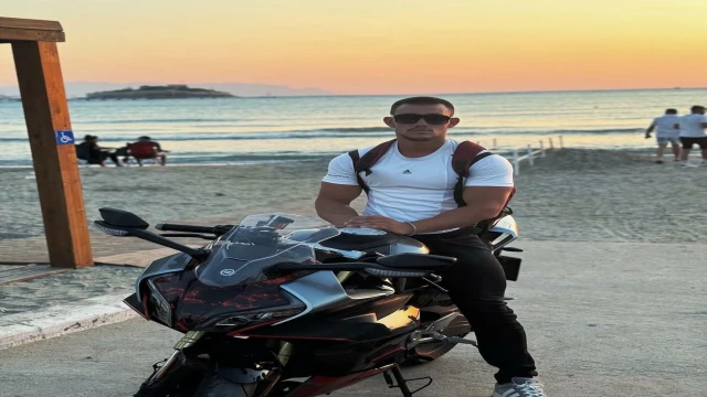 Traktörle çarpışan motosikletin sürücüsü Kemal öldü