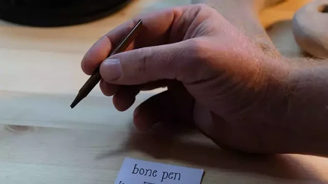 Türkmen Karahöyük'te 2 bin yıllık kalem bulundu