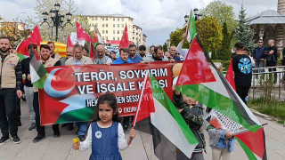 Erzurum’da hekimler ve sağlıkçılar Filistin için ”sessiz yürüyüş” yaptı