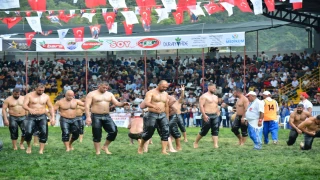 Antalya'da yağlı güreş heyecanı