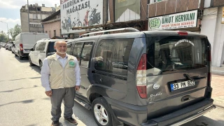  Hayırsever aracını Gazze'ye destek için bağışladı